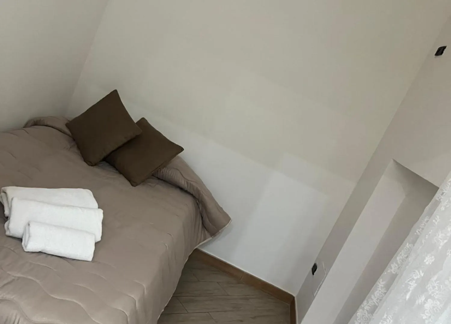 La Casa Di Clhoe Bari 0*,  Italia